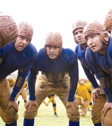 Clooney (center) in 'Leatherheads'