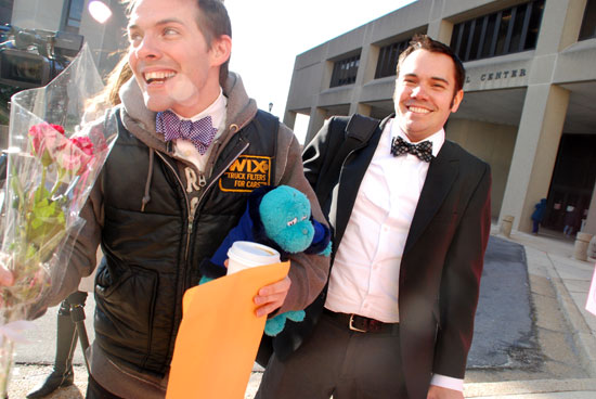 Nic Ruley (L) and Brett King of Chicago just before getting married in the Montgomery County Judicial Center Jan. 2