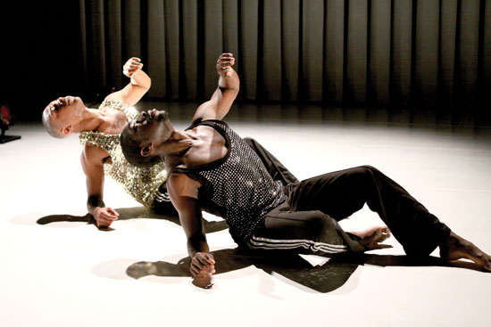 Motion Kyle Abraham and Chalvar Monteiro in Live