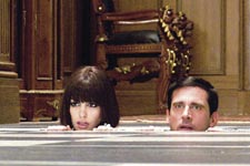 Hathaway and Carrell in ''Get Smart''