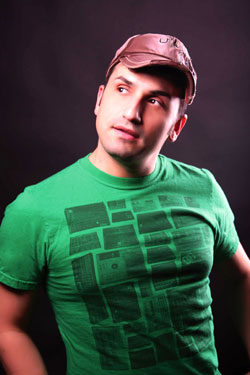 DJ Yiannis 
