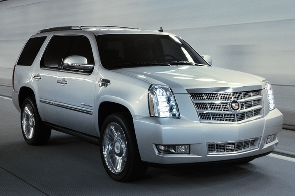 2014-Cadillac-Escalade-001.jpg