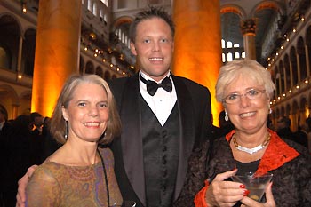 Chosen Metro Weekly Scene image