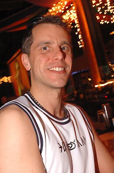 #10 of 15 : 2004-12-16_516_9191.jpg
