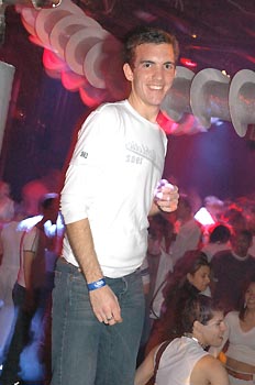 #43 of 43 : 2004-12-16_517_9238.jpg