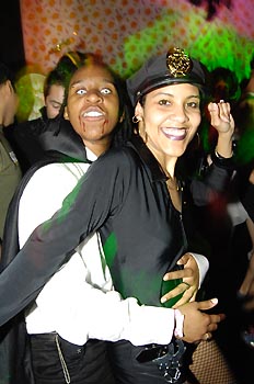 #48 of 75 : 2006-11-02_795_19909.jpg