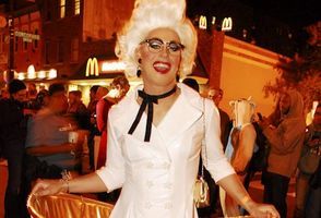 The 30th Anniversary 17th Street High Heel Race #110