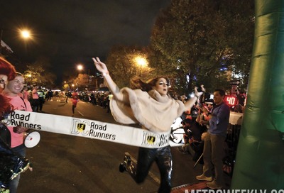 17th Street High Heel Race: Todd Franson #102