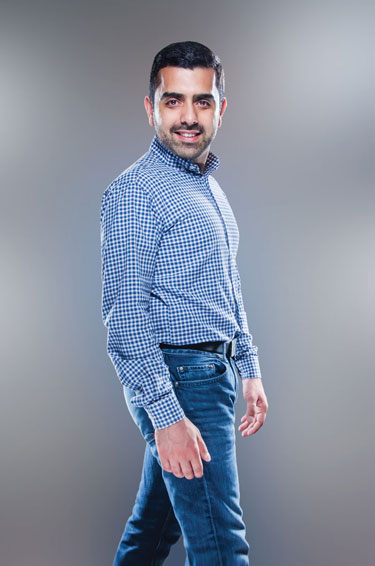Hassan Naveed Photo by Julian Vankim