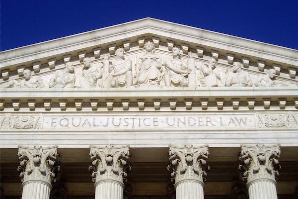 Photo: U.S. Supreme Court. Credit: Wikimedia Commons.