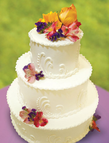 Wedding cake Photo by Ward Morrison