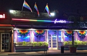 Freddie's Beach Bar - Photo: JD Uy