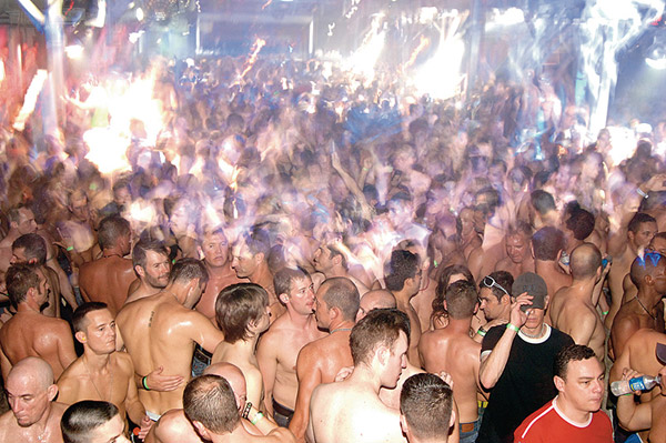 Velvet Nation - Photo: Henry Linser