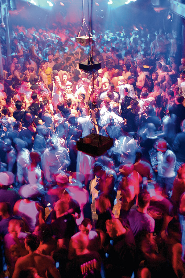 Velvet Nation - Photo: Henry Linser