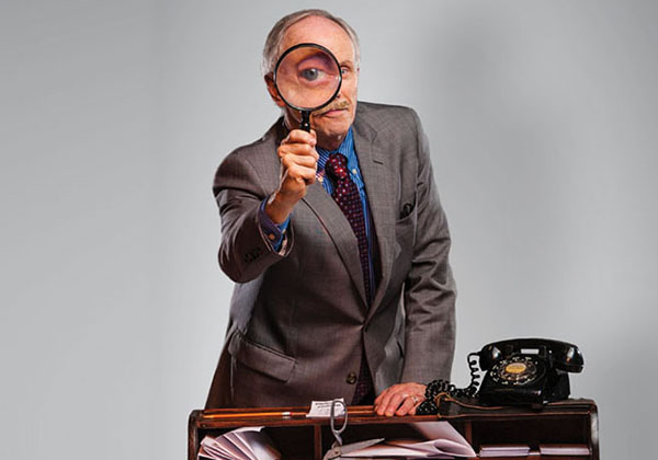 Alan Wade as Inspector Hubbard in "Dial 'M' for Murder" - Photo: Chris Mueller