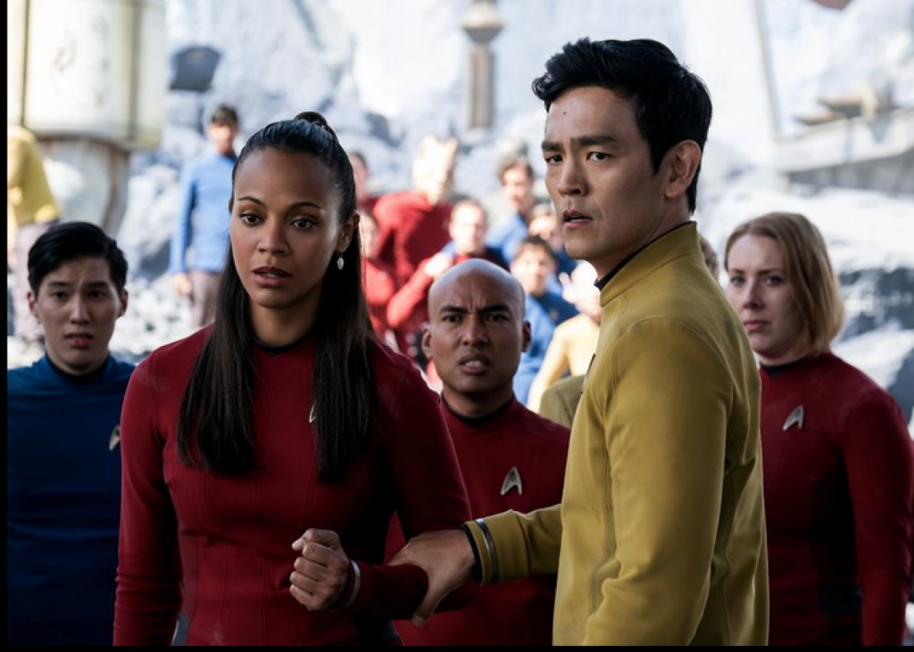 Uhura (Zoe Saldana) and Sulu (John Cho) in Star Trek Beyond - Photo: Paramount Pictures