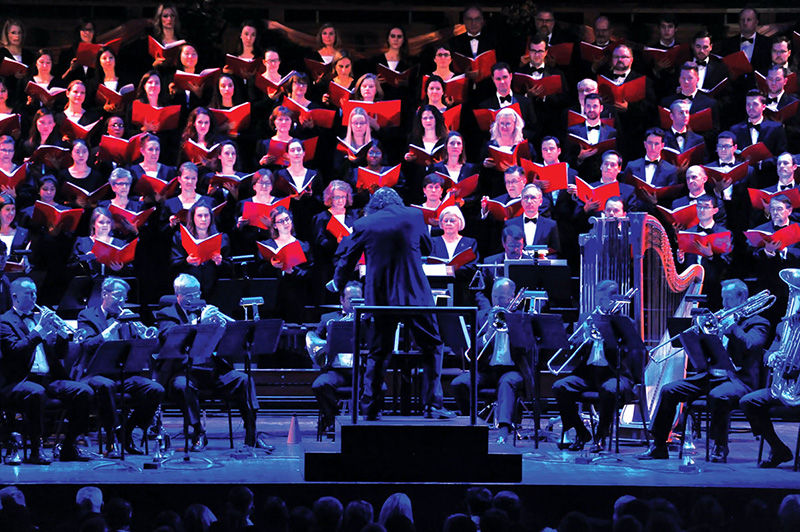 The Washington Chorus brings "A Candlelight Christmas" to the Kennedy