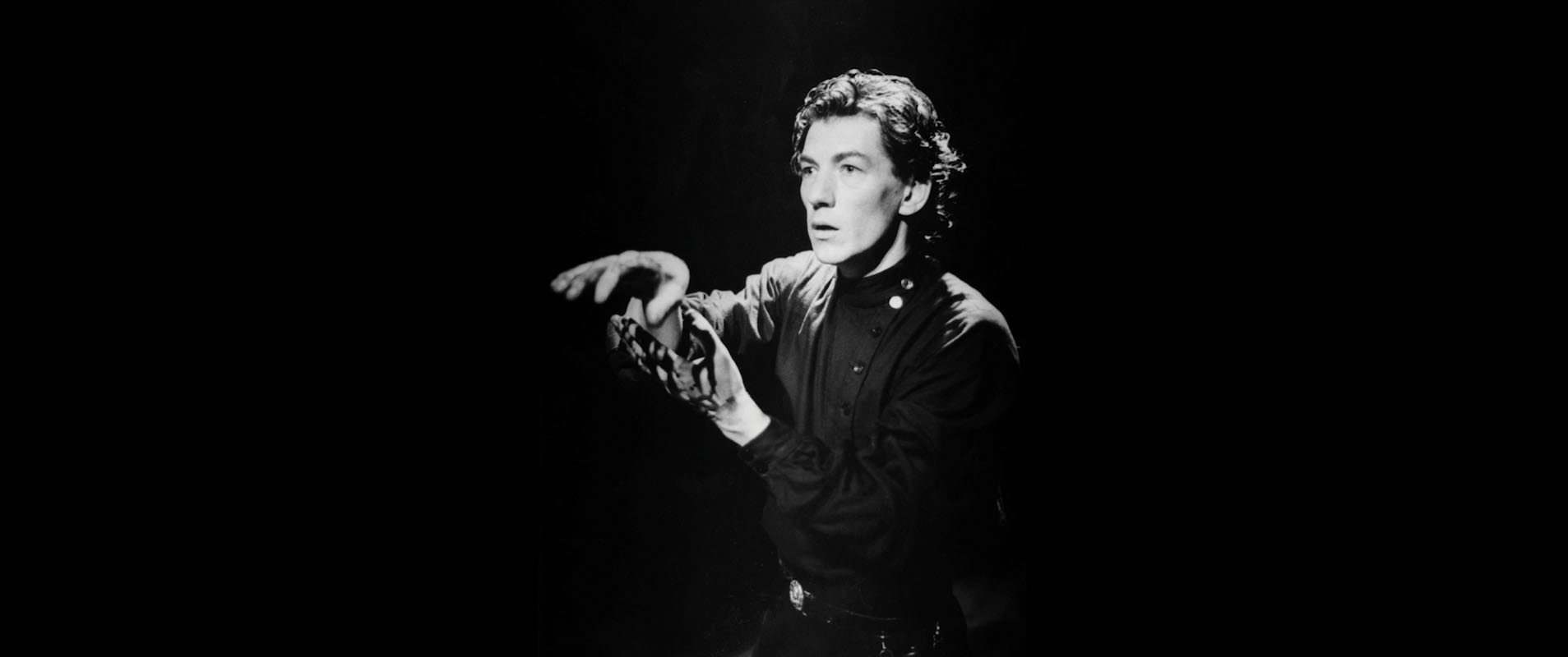 20. Ian McKellen in Trevor Nunn_s Macbeth (1976) -® Shakespeares ...