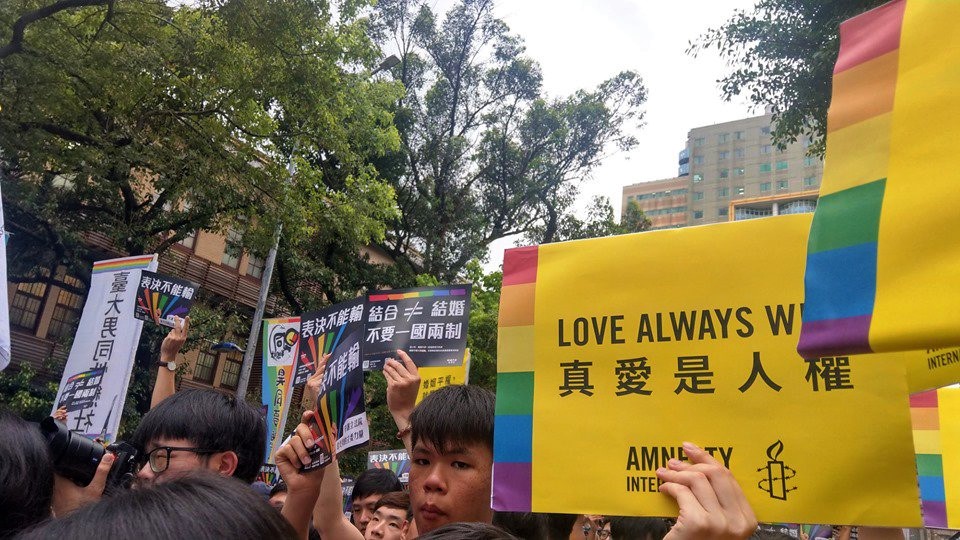 Taiwan becomes first country in Asia to legalize same-sex marriage