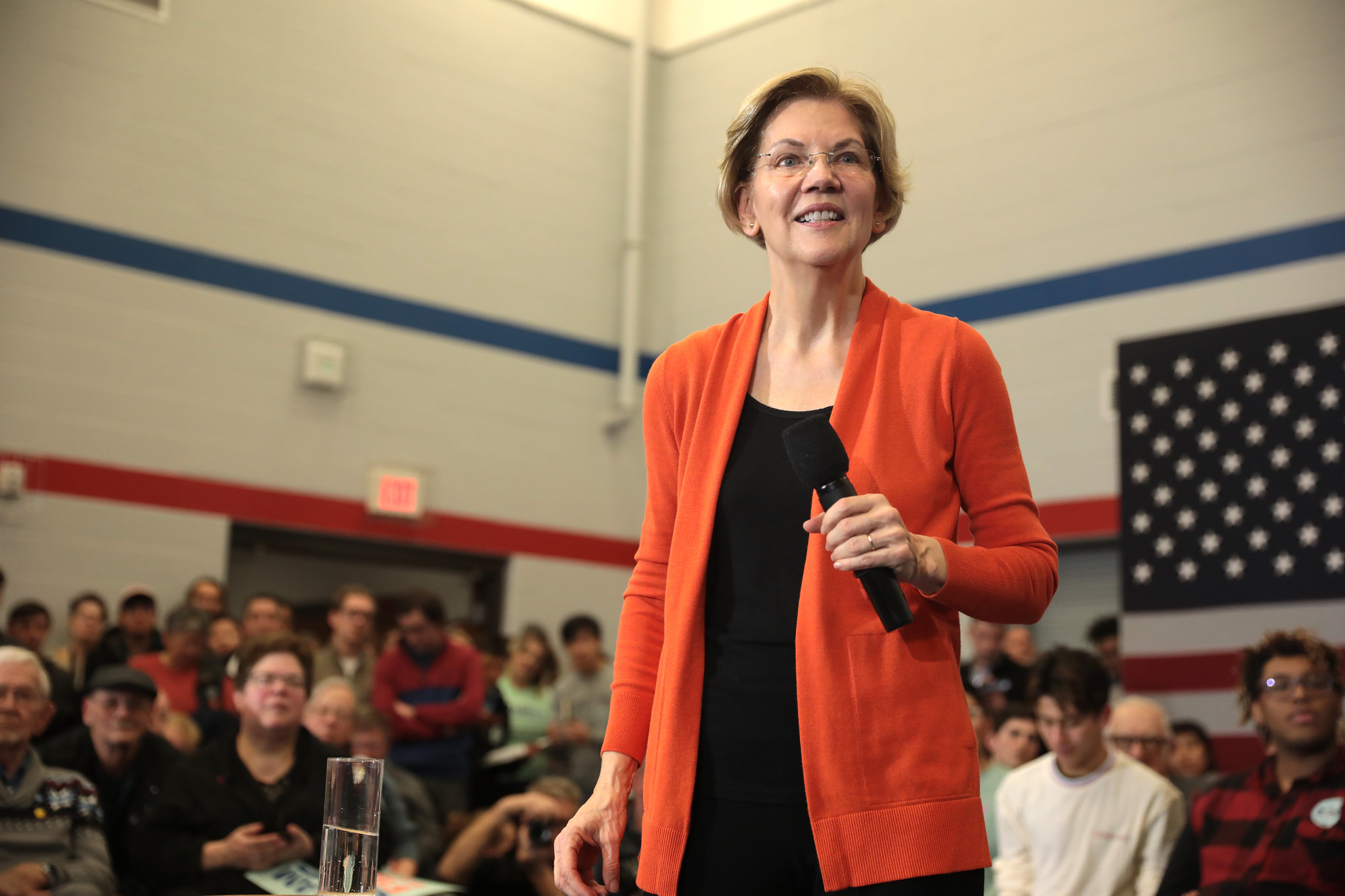 Elizabeth Warren, trans, debate, transgender