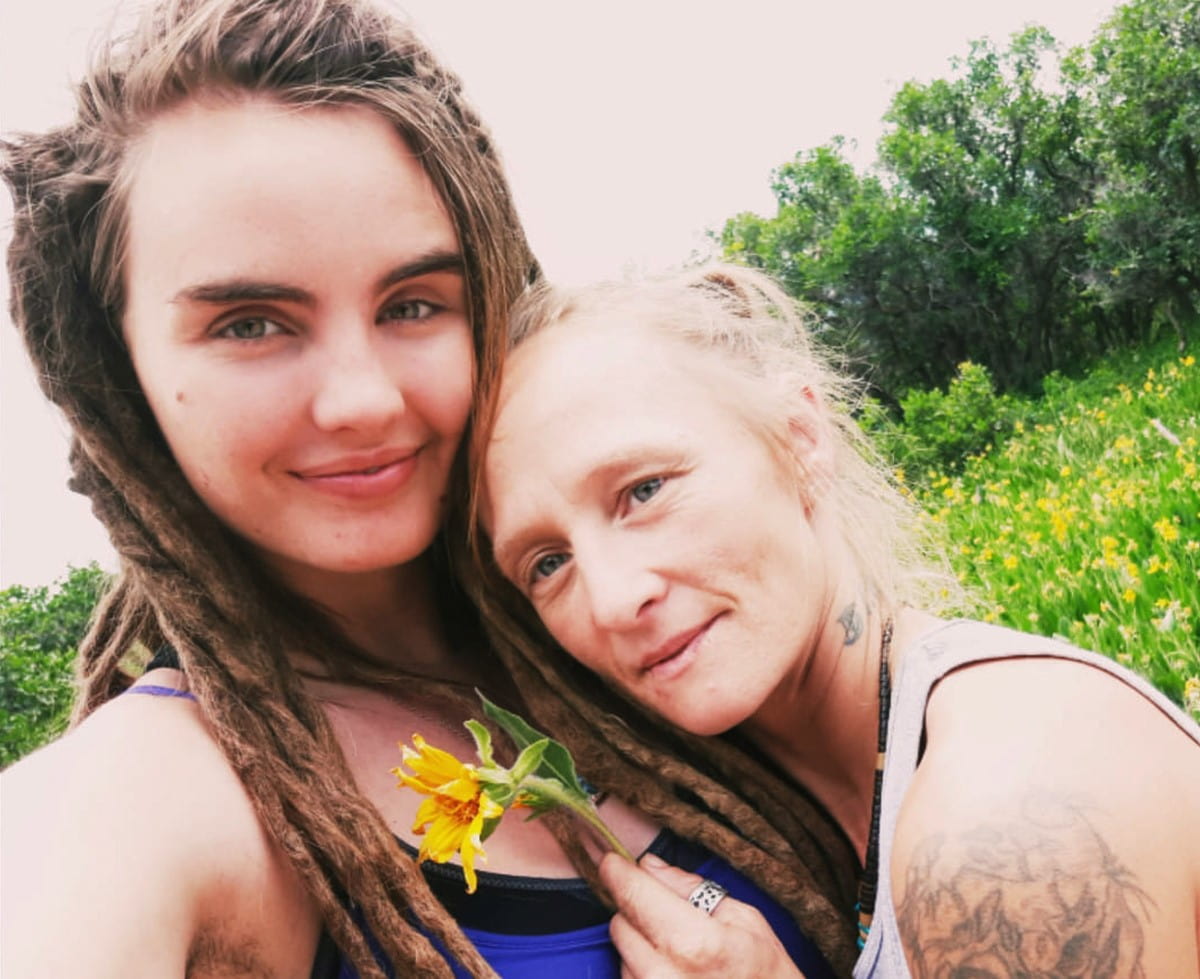 Lesbian couple shot dead in Utah after alerting friends to creepy guy near their campsite image