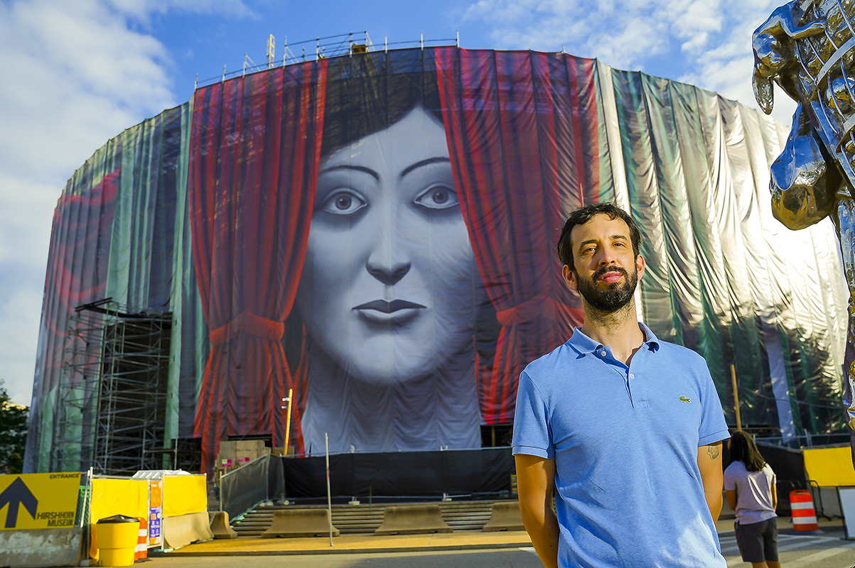 Nicolas Party drapes the Hirshhorn in a must-see monumental painting