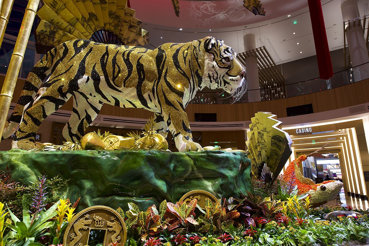 Bellagio Conservatory's new display: 'Eye of the Tiger' honors