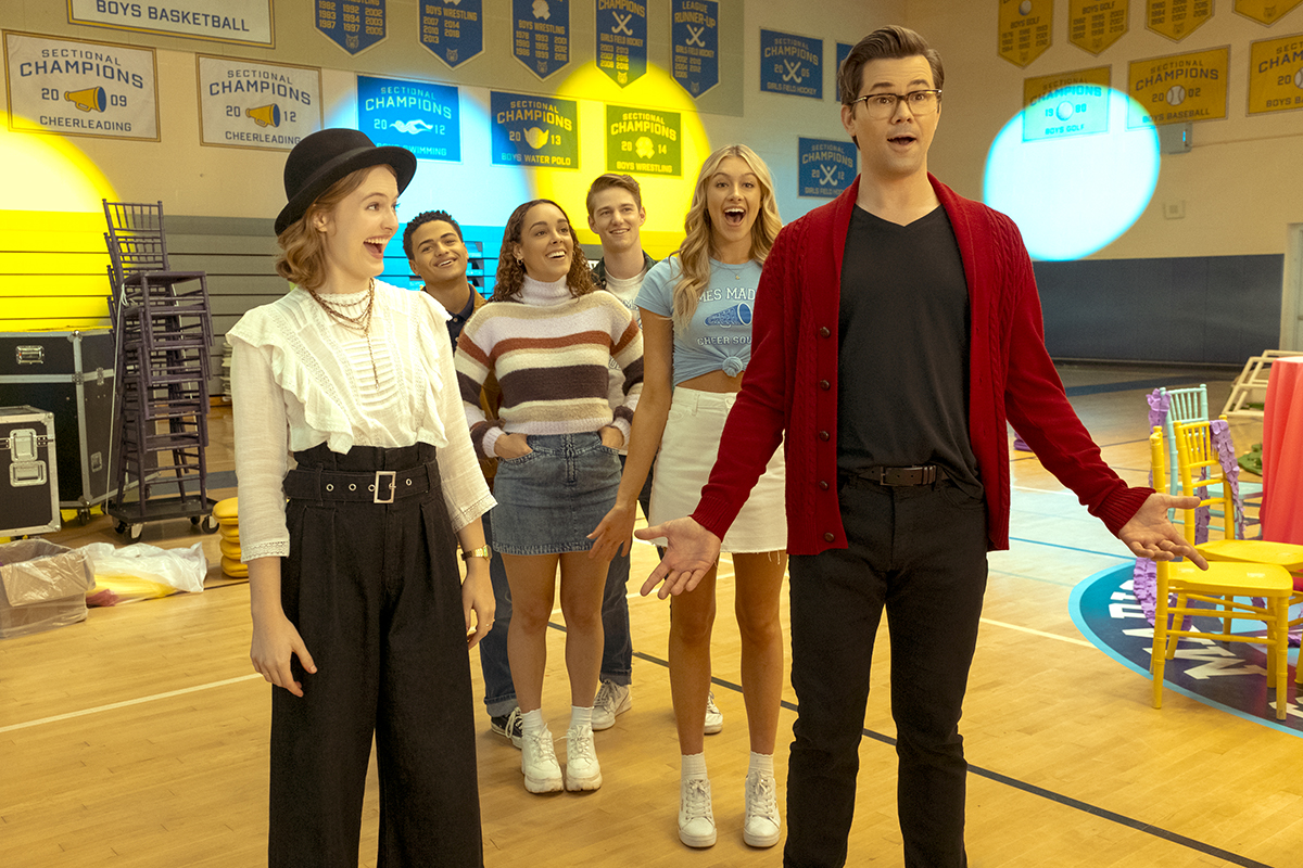 The Prom: (L to R) Jo Ellen Pellman, Nathaniel Potvin, Sofia Deler, Nico Greetham, Logan Riley Hassel, Andrew Rannells -- Photo: Melinda Sue Gordon/Netflix.