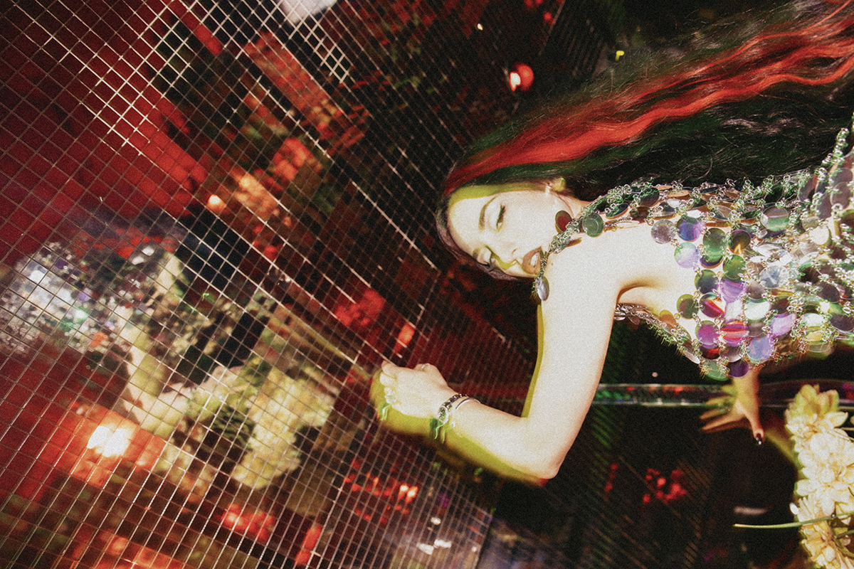 Ava Max: Ghost -- Photo: Marilyn Hue