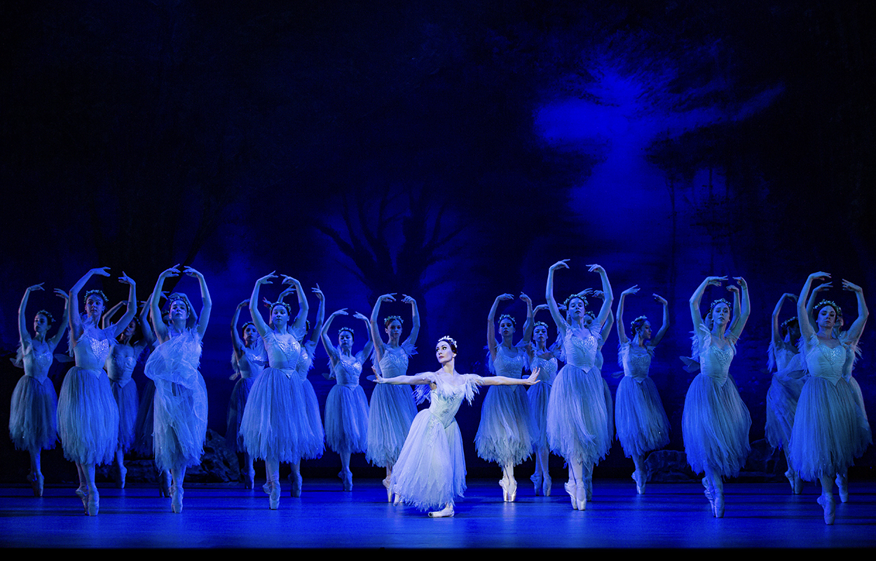 United Ukrainian Ballet:  Alexei Ratmansky's Giselle -- Photo: Mark Senior