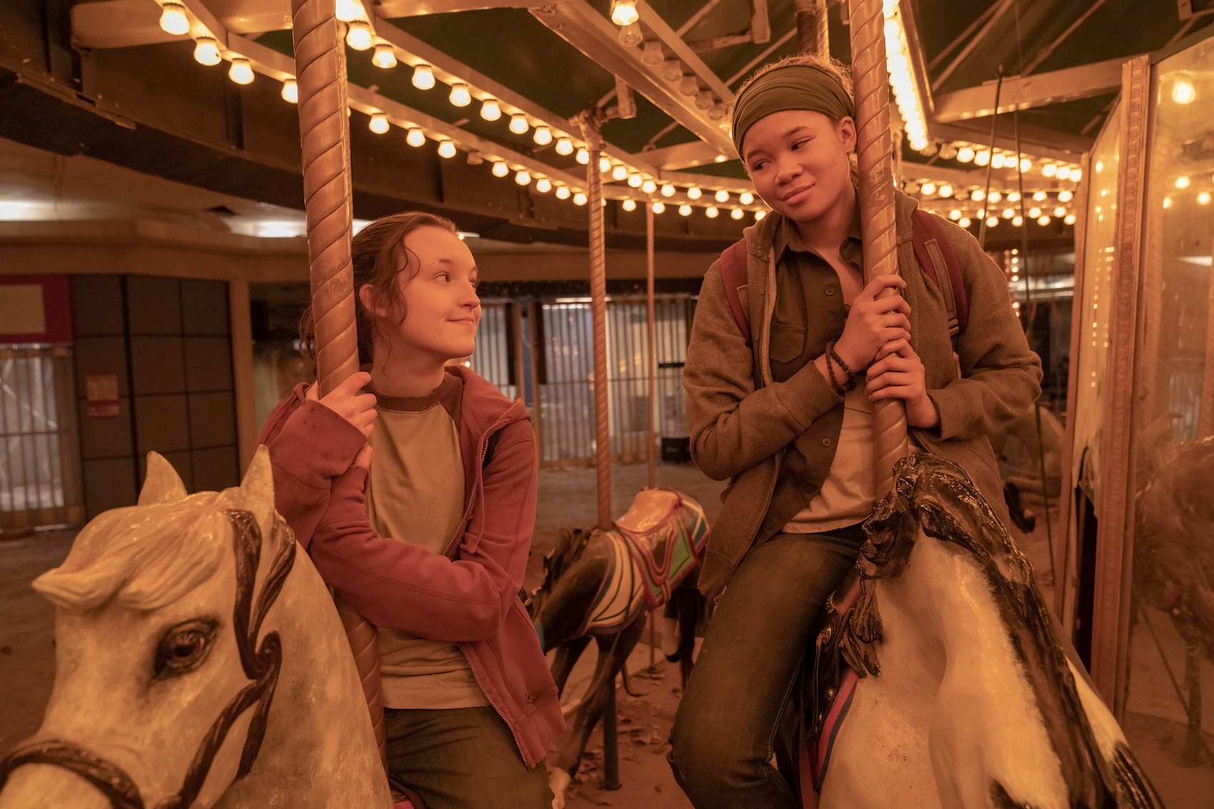 Bella Ramsey and Storm Reid in 'The Last of Us'