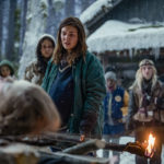 Yellowjacket: Samantha Hanratty, Alexa Barajas, Courtney Eaton, Sophie Nélisse, Nia Sondaya, Sophie Thatcher, Steven Krueger, Kevin Alves -- Photo: Kailey Schwerman/Showtime