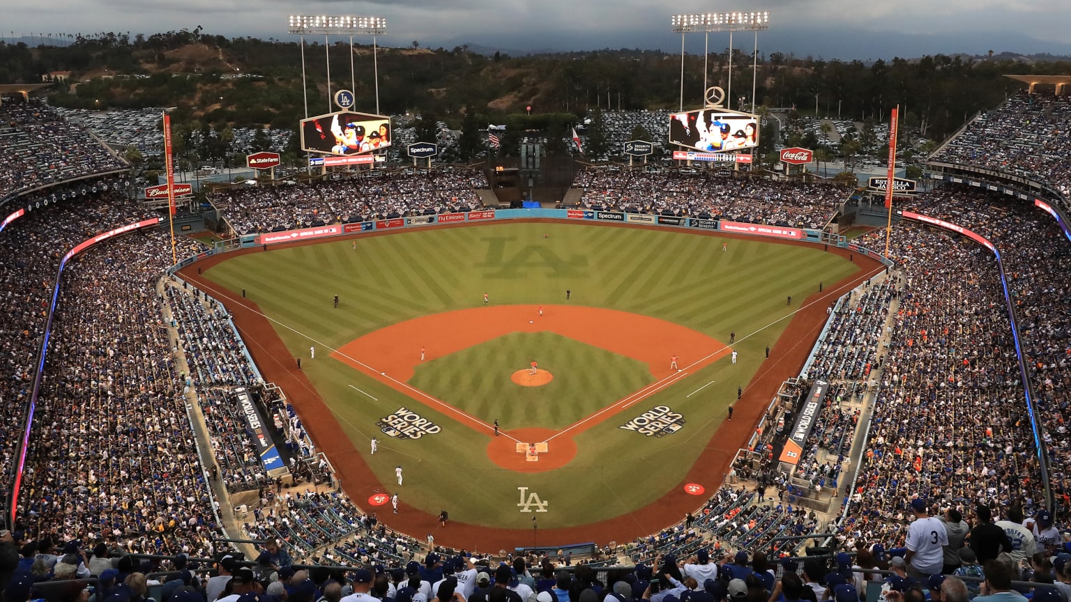 L.A. Dodgers Disinvite Sisters of Perpetual Indulgence from Pride