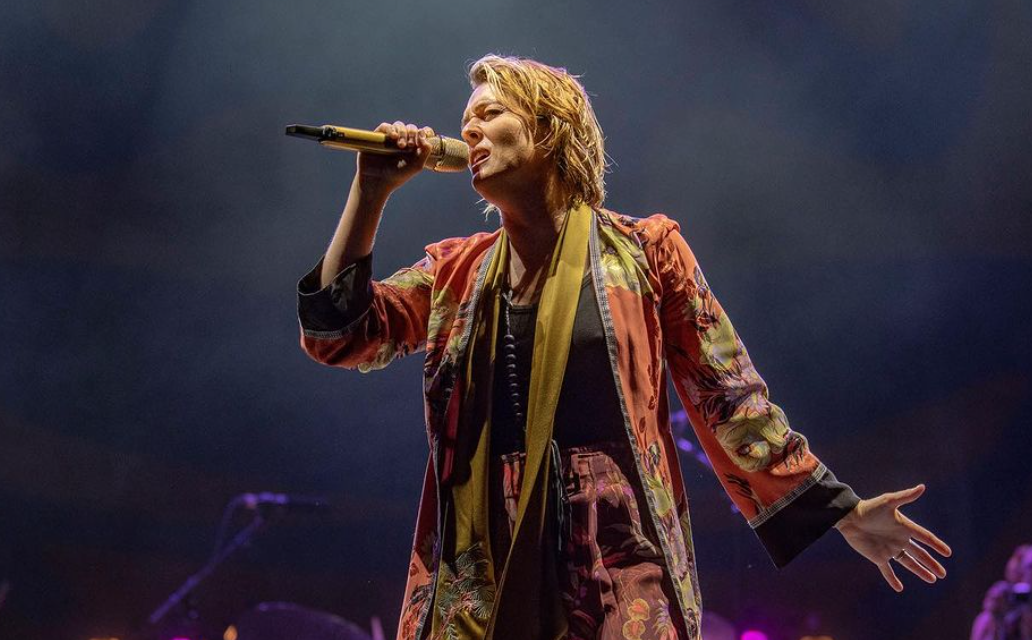 Brandi Carlile Delivers Surprise Duet With...Her Wife Metro Weekly