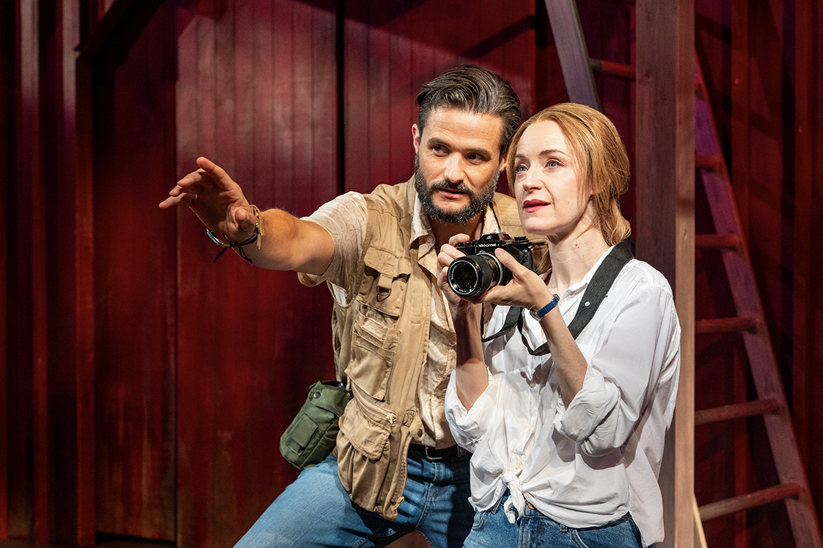The Bridges of Madison: Mark Evans and Erin Davie -- Photo: Daniel Rader