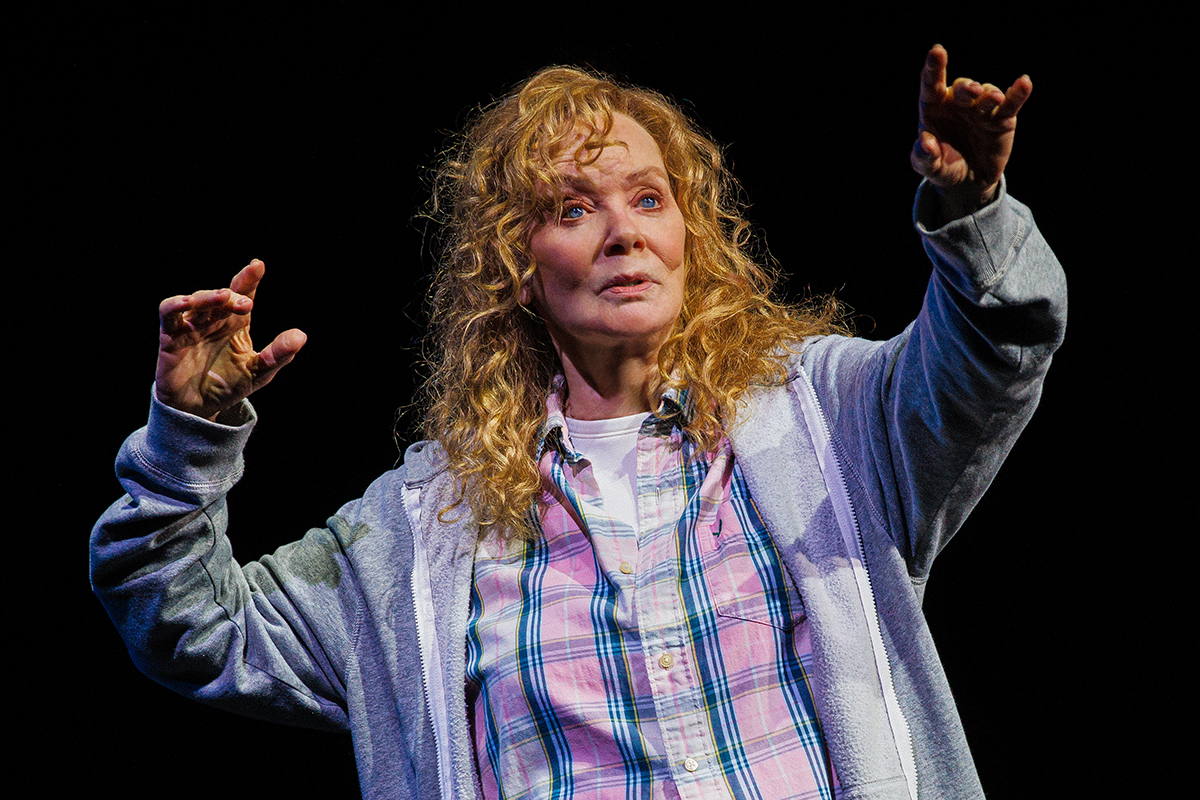 Call Me Izzy: Jean Smart - Photo: Emilio Madrid
