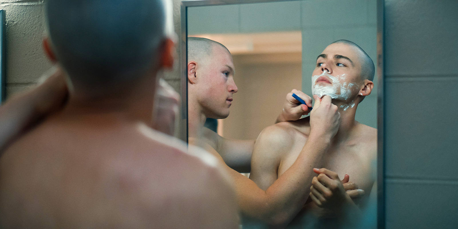 Boots: Angus O'Brien and Miles Heizer - Photo: Netflix