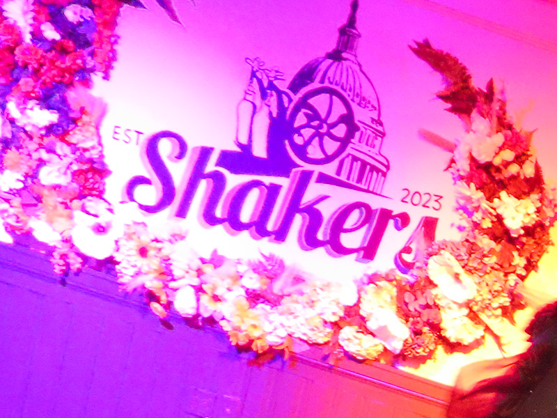 Shakers - Photo: Ward Morrison