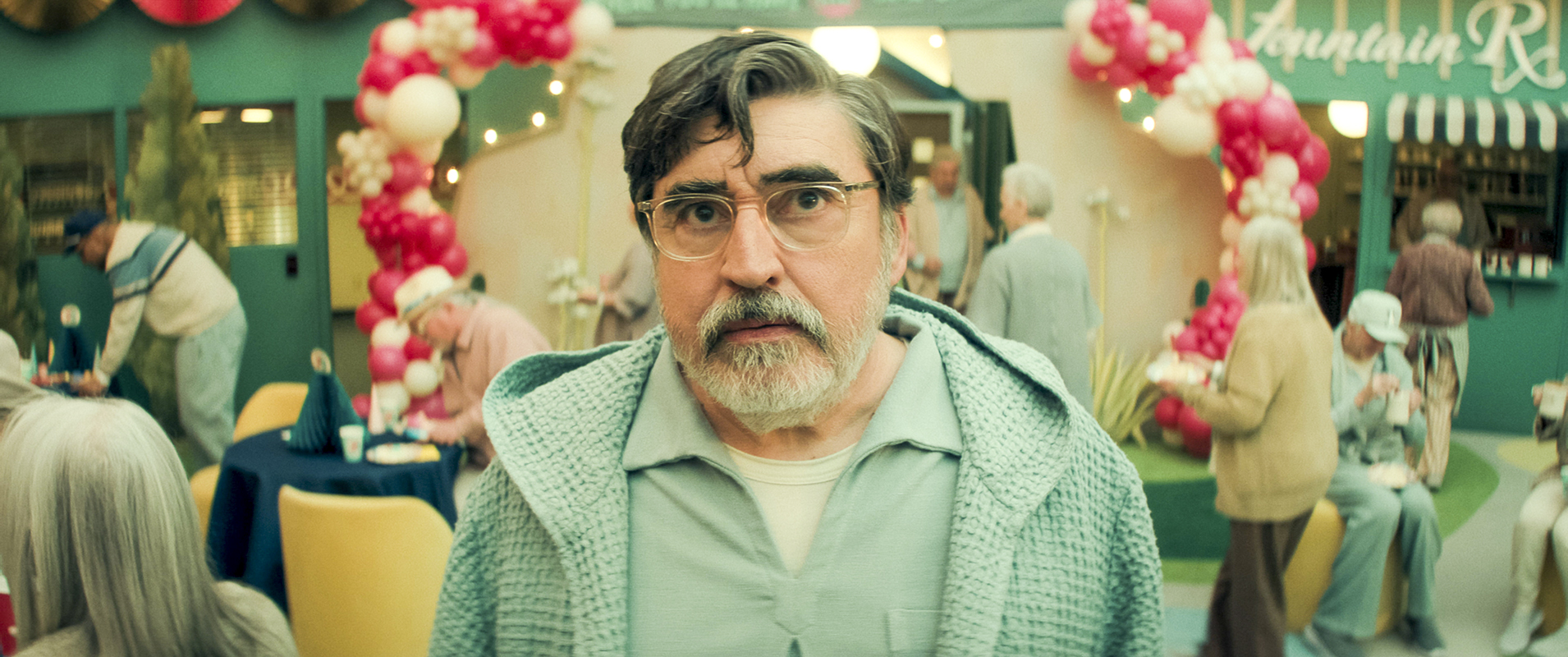 The Boroughs: Alfred Molina - Photo: Netflix