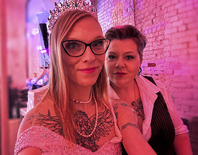 Aurora Rush and Shae Sanders - Photo: Facebook